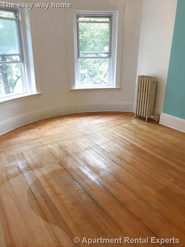 20 Dudley St, Davis Square