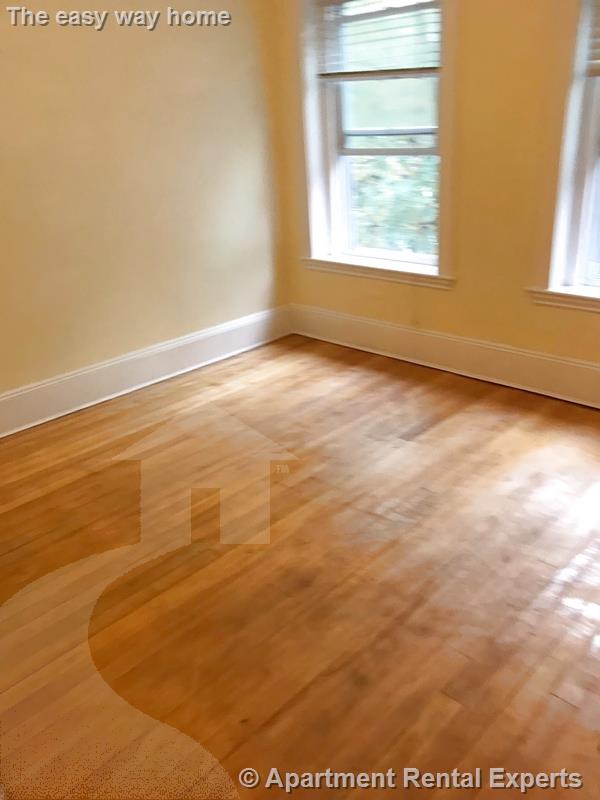 20 Dudley St, Davis Square