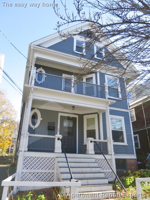 35 Willow Ave, Porter Square