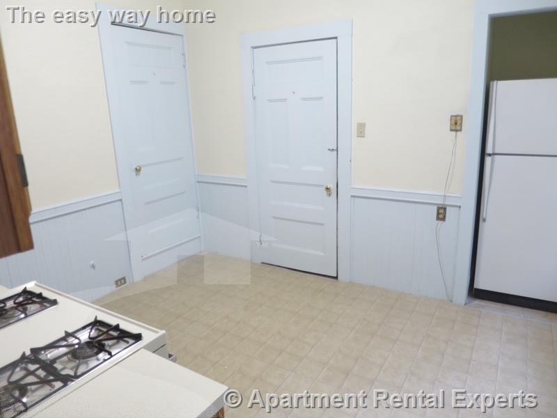 35 Willow Ave, Porter Square