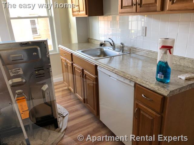 61 Bishop Allen Dr, Central Square