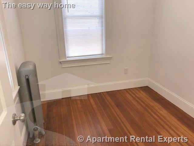 122 Columbia St, Central Square