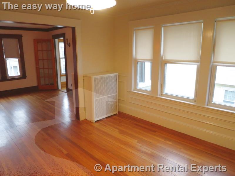 11 Newton Rd, Arlington