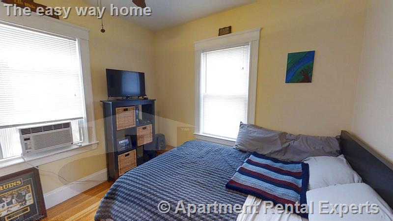 332 Beacon St, Porter Square