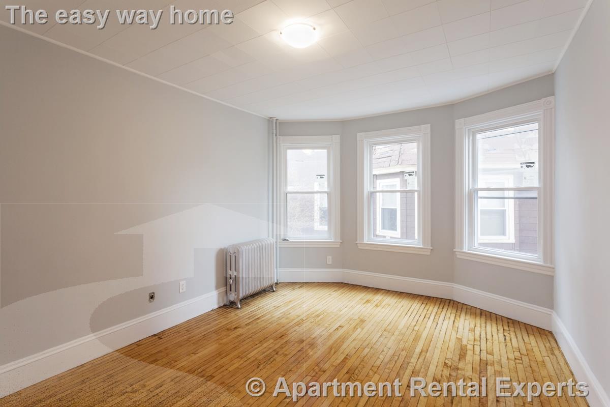 38 Cherry St, Porter Square