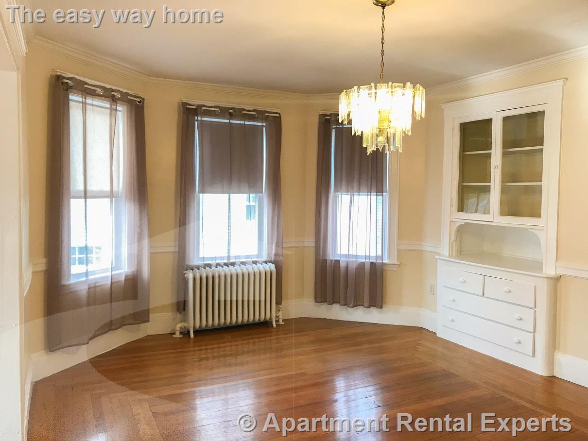 25 Lake St, Arlington