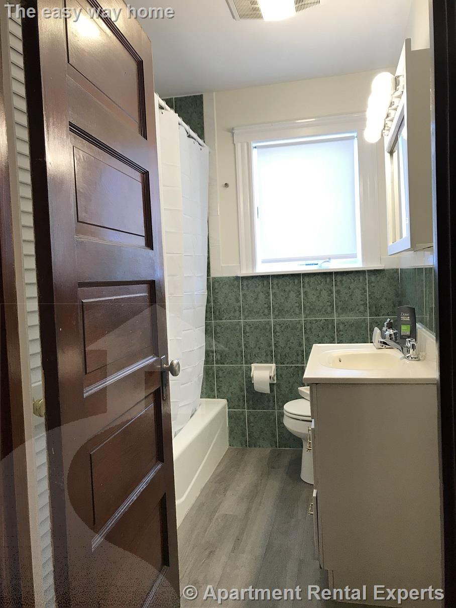 25 Lake St, Arlington