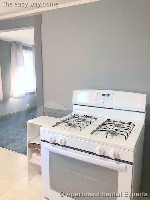 28 Monmouth St, Spring Hill