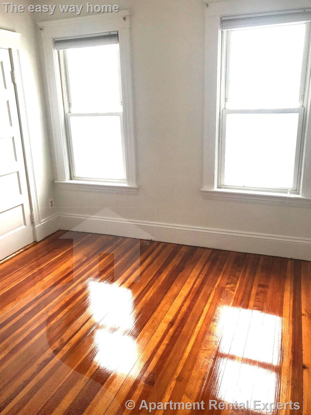 137 Dudley St, North Cambridge