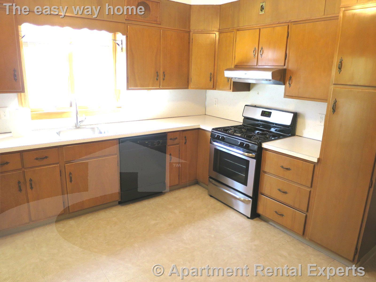 44 Bowdoin St, Tufts