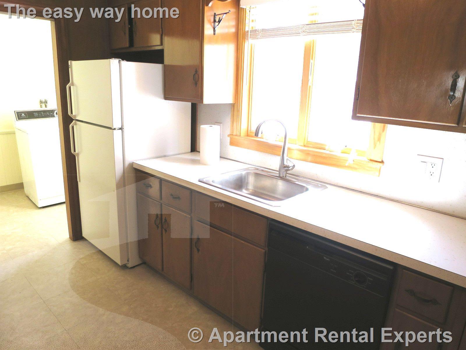 44 Bowdoin St, Tufts