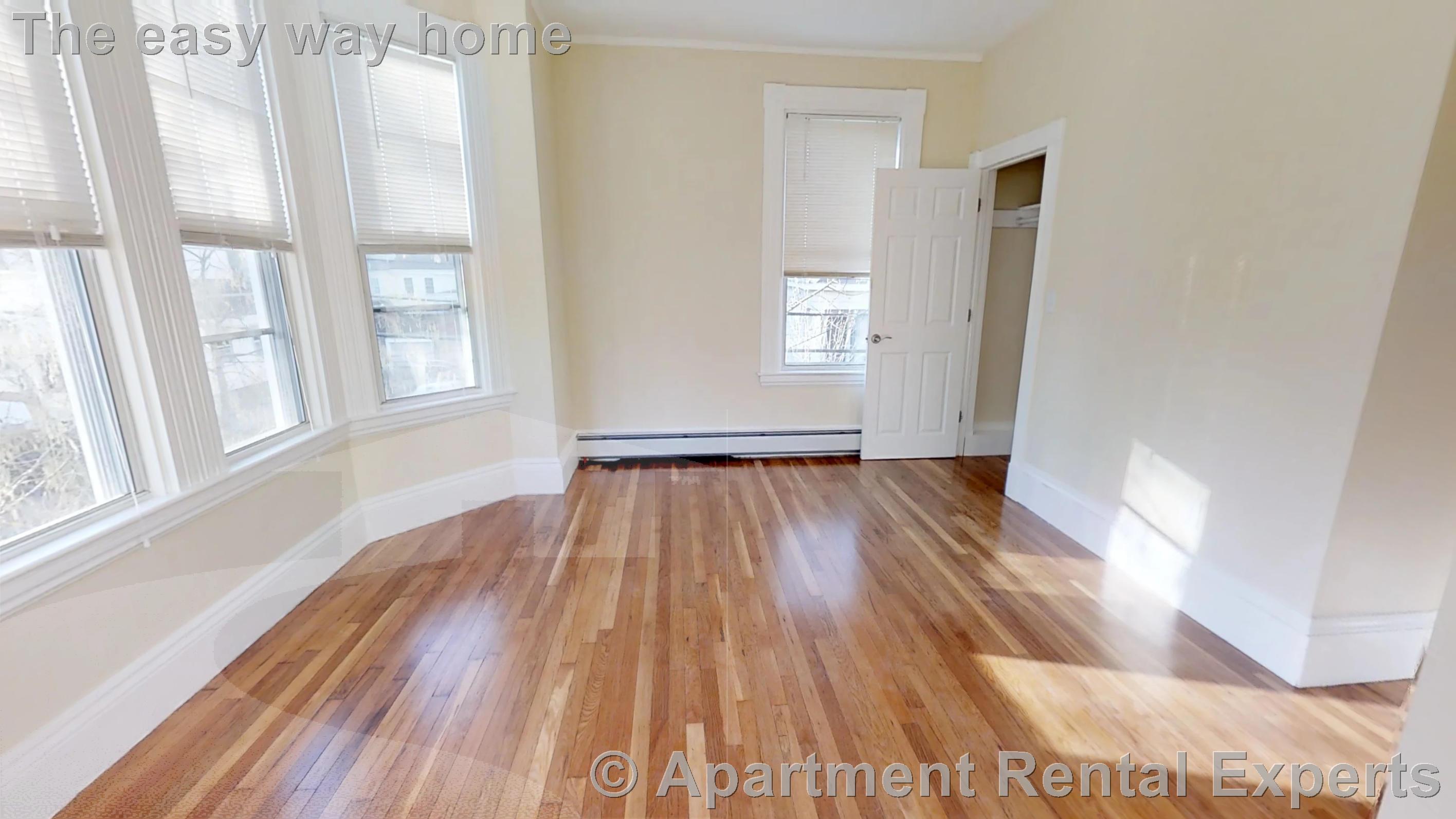 413 Washington St, Central Square