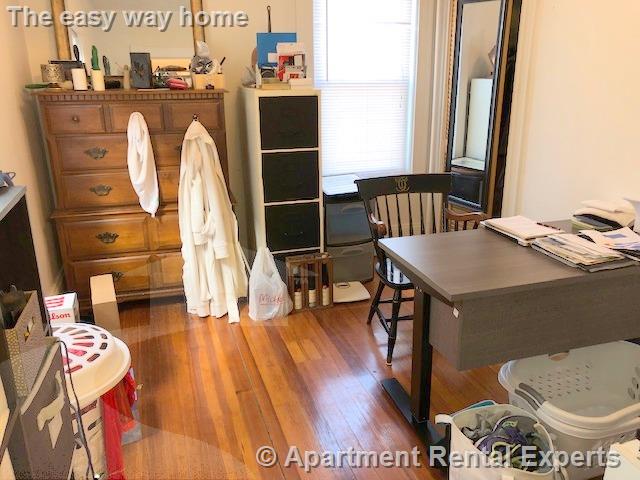 16 Hale Ave, Magoun Square