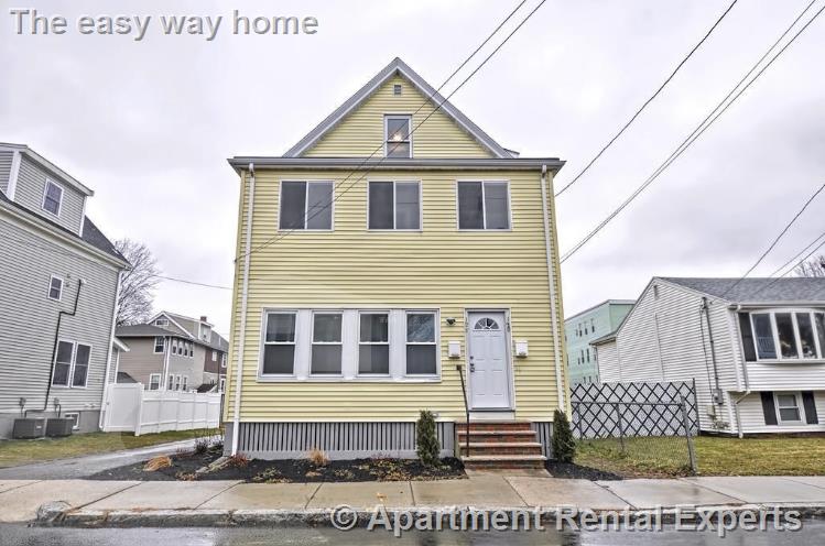 126 Mills St, Malden Center