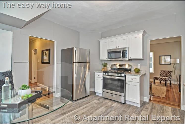 126 Mills St, Malden Center