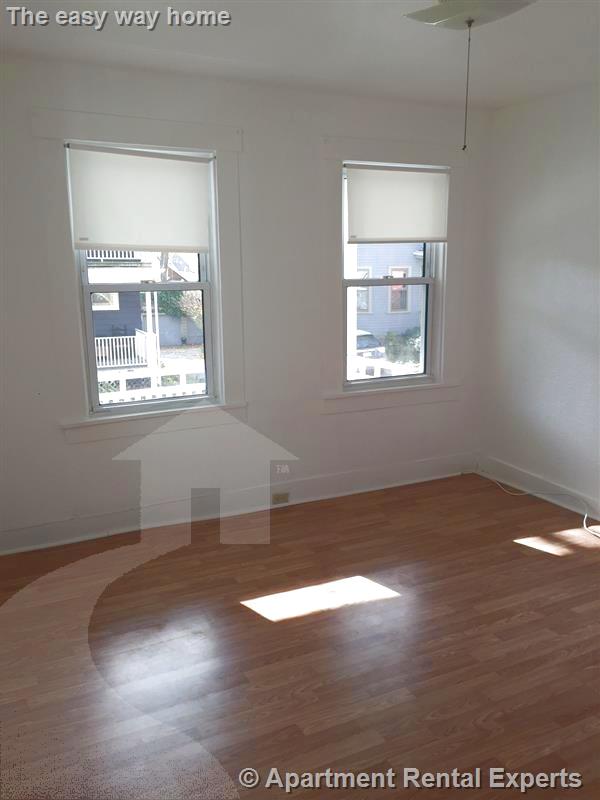 31-33 Oxford St, Spring Hill