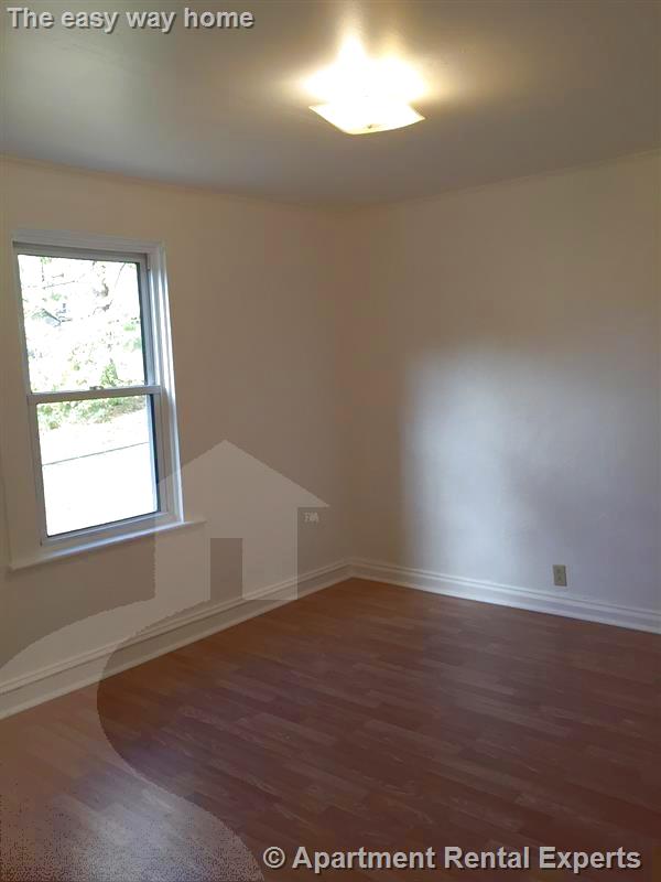 31-33 Oxford St, Spring Hill