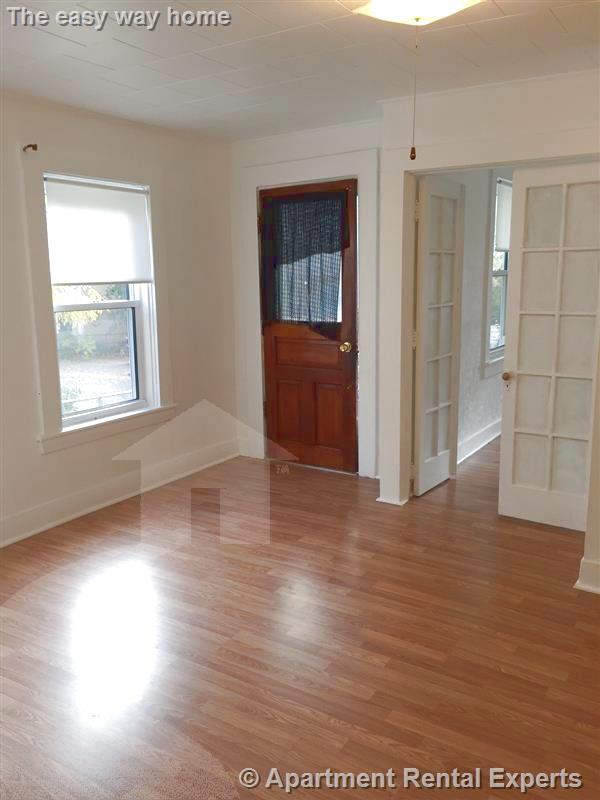 31-33 Oxford St, Spring Hill