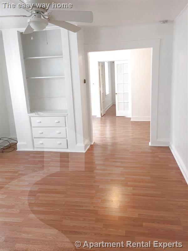 31-33 Oxford St, Spring Hill