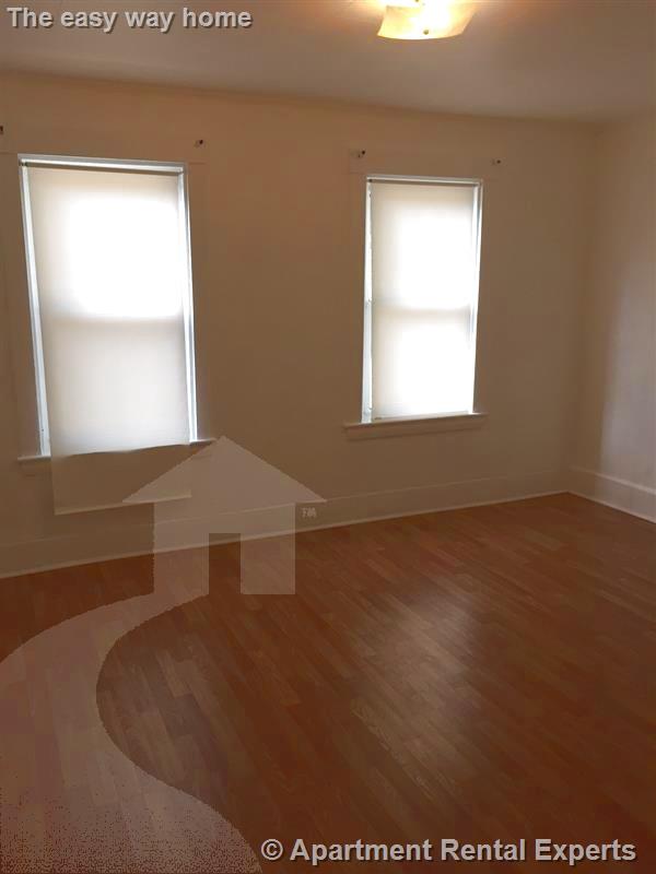 31-33 Oxford St, Spring Hill