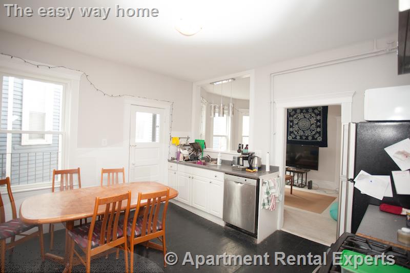 368 Broadway, Central Square