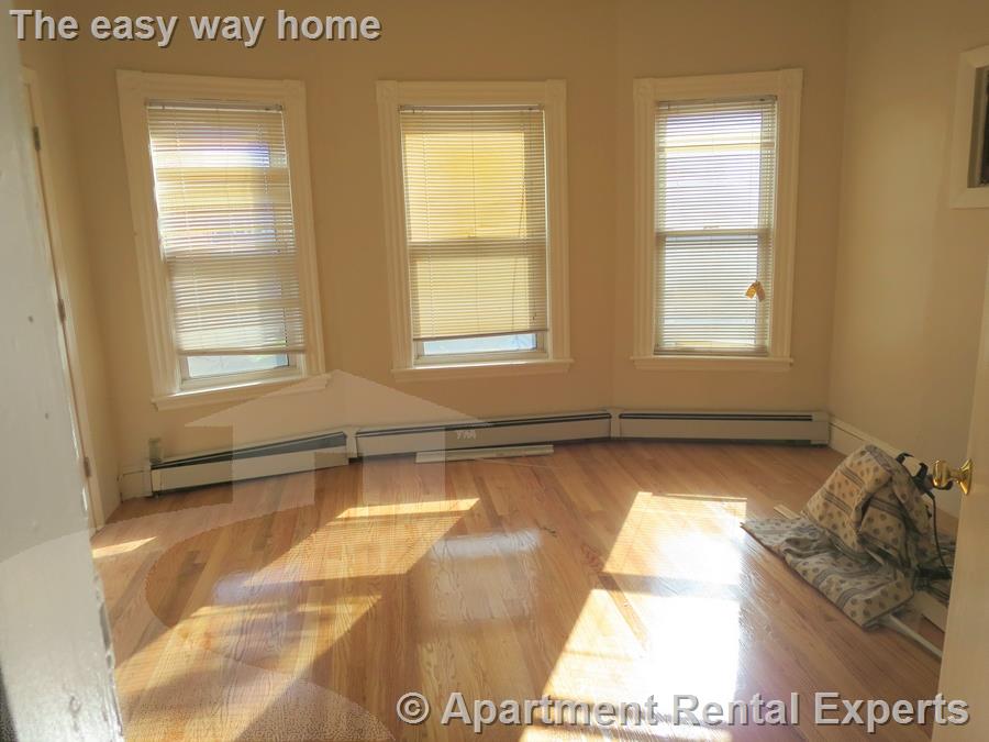 80 Newbury St, Davis Square