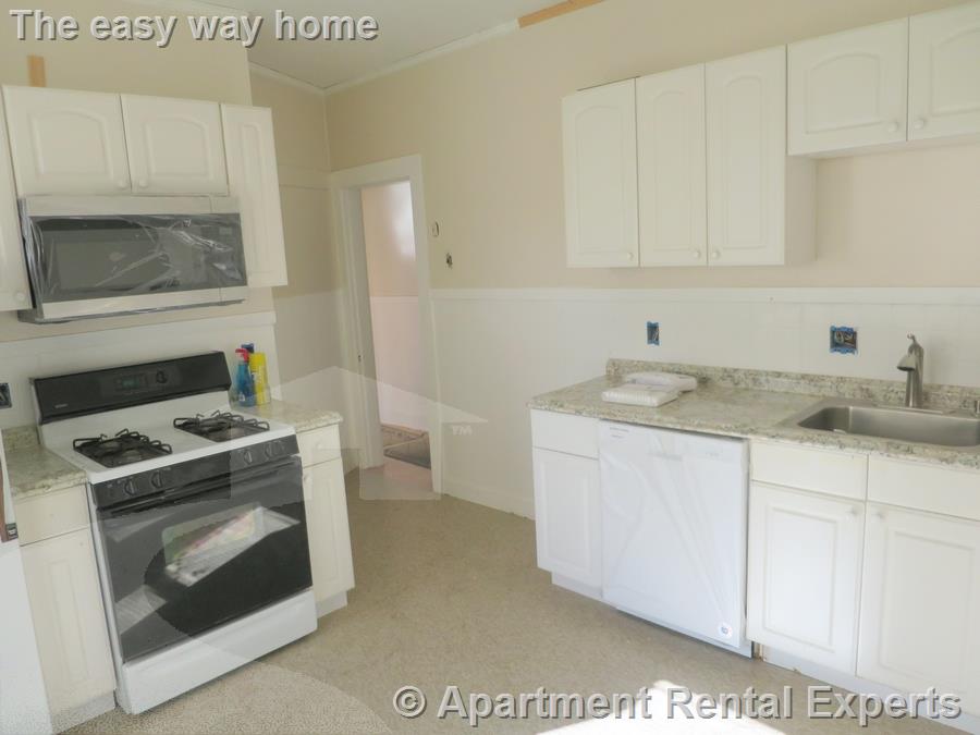 80 Newbury St, Davis Square