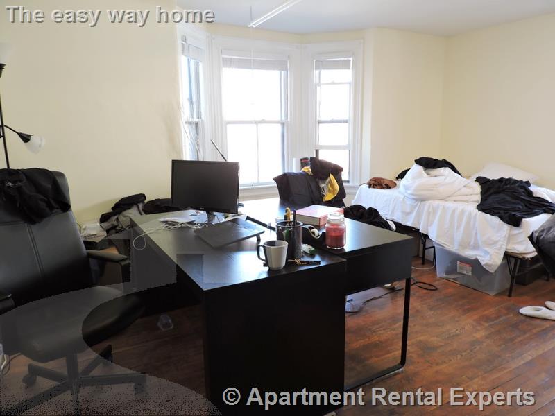 378 Harvard St, Harvard Square