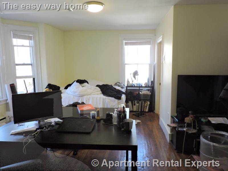 378 Harvard St, Harvard Square