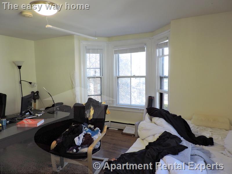 378 Harvard St, Harvard Square