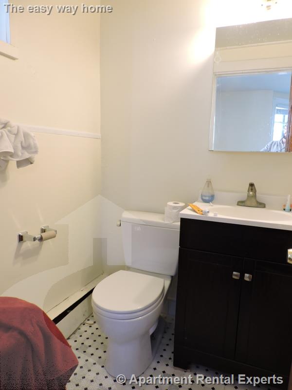 378 Harvard St, Harvard Square