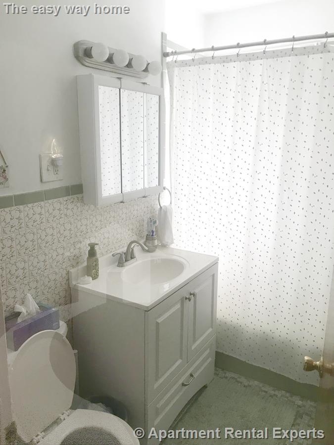 228-230 Cedar St, Davis Square