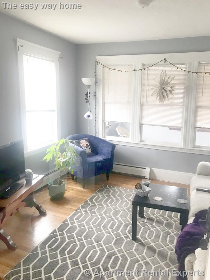 228-230 Cedar St, Davis Square