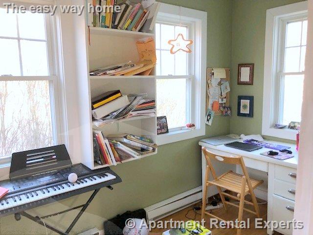 137 Sunset Rd, Arlington Heights