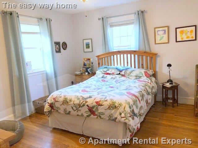 137 Sunset Rd, Arlington Heights