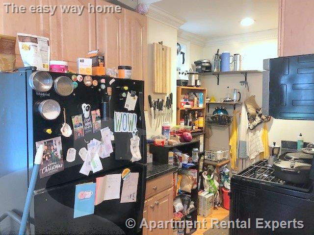 56 Otis St, Winter Hill