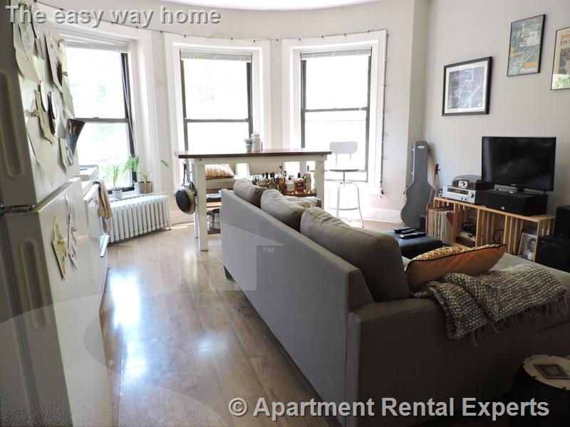 47 Bay State Rd, Back Bay