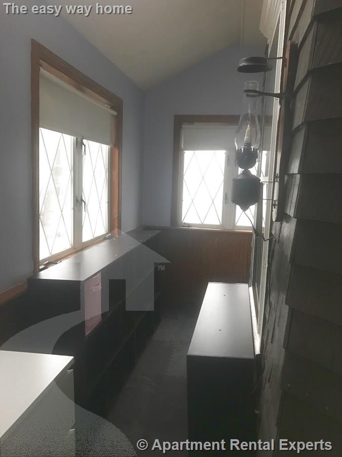 114 Highland Rd, Davis Square