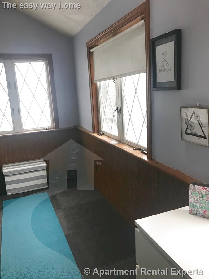 114 Highland Rd, Davis Square