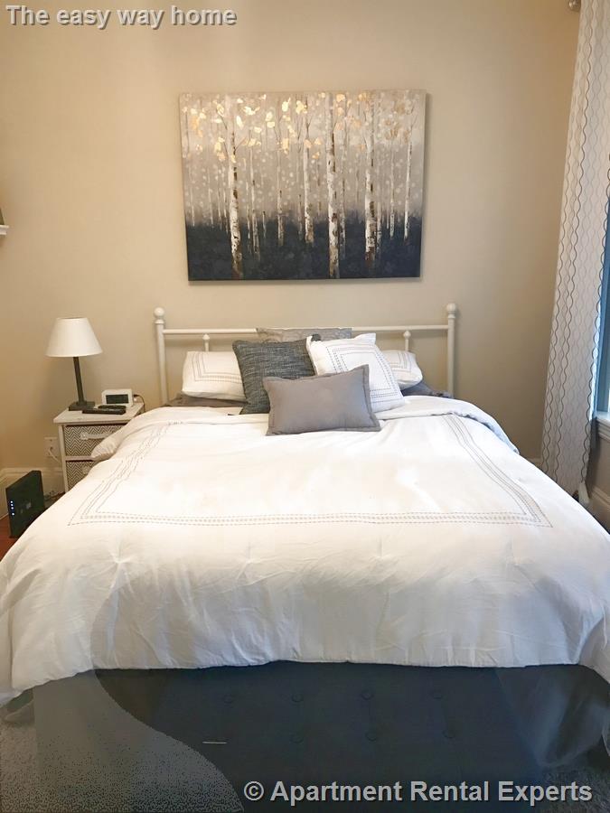 114 Highland Rd, Davis Square