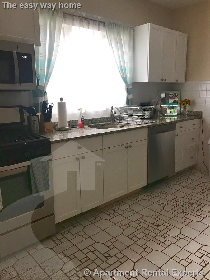 114 Highland Rd, Davis Square