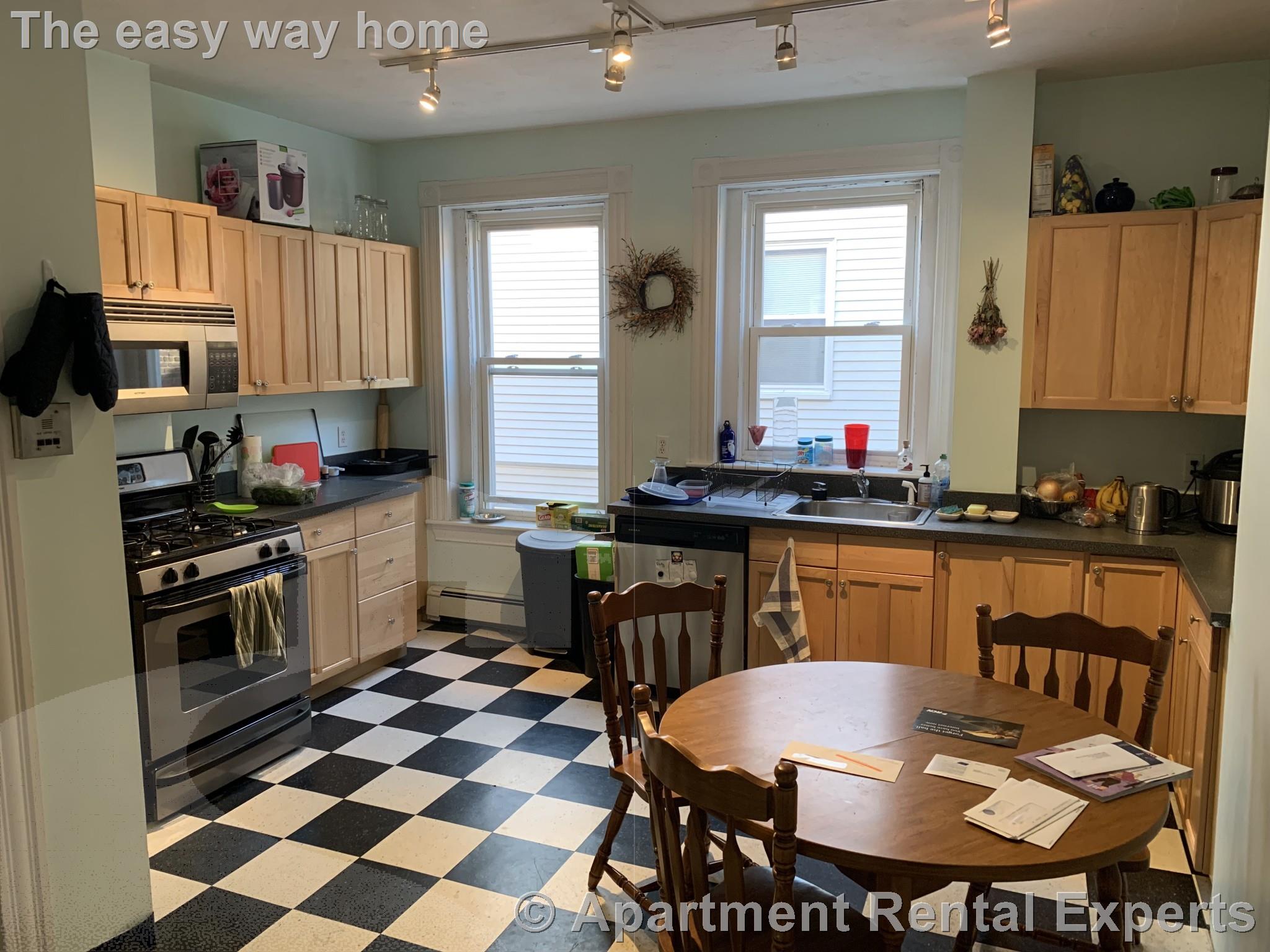 108 Central St, Winter Hill