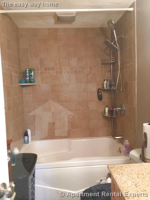 215 Harvard St, Tufts