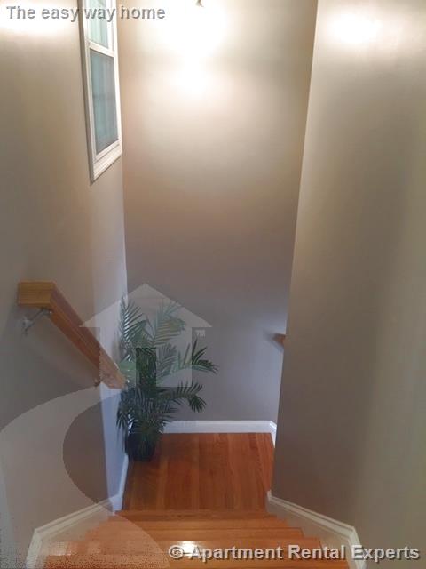 215 Harvard St, Tufts