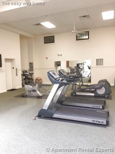 215 Harvard St, Tufts