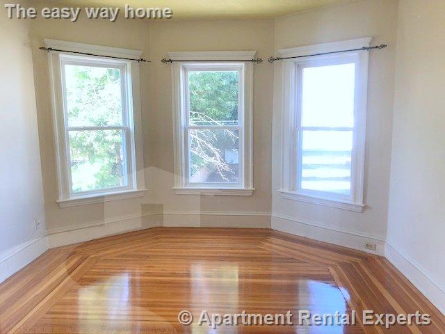 42 Wilson Ave, Waverly