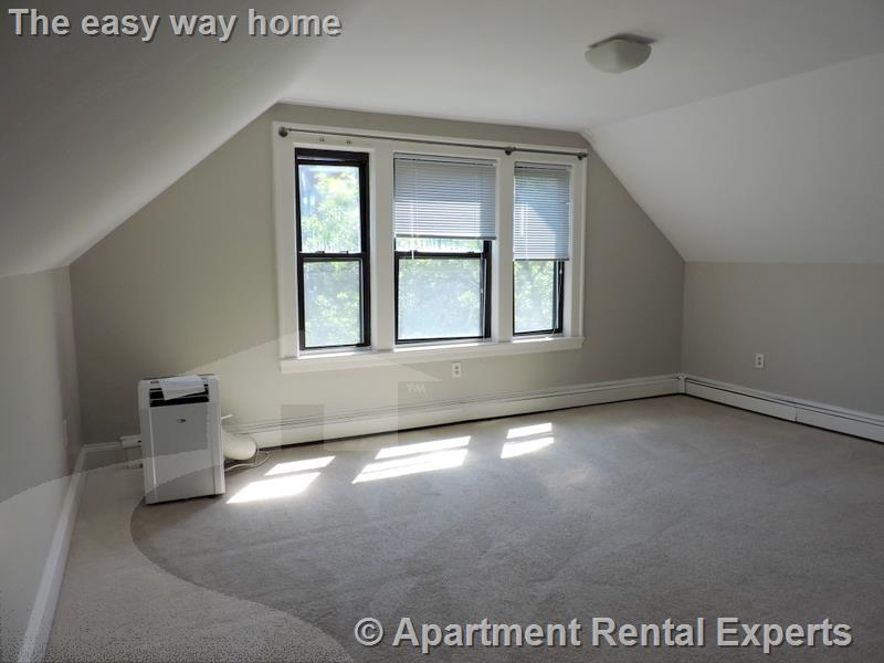 12 Stearns Rd, Coolidge Corner