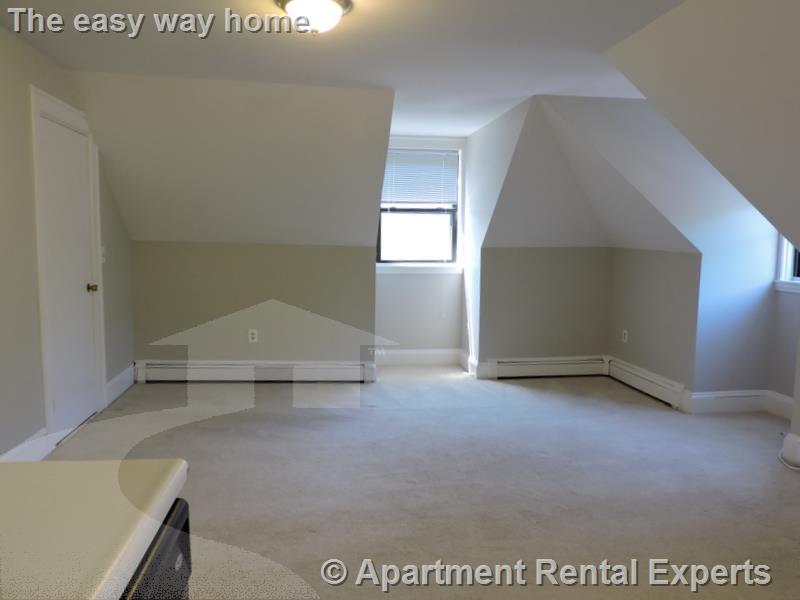 12 Stearns Rd, Coolidge Corner