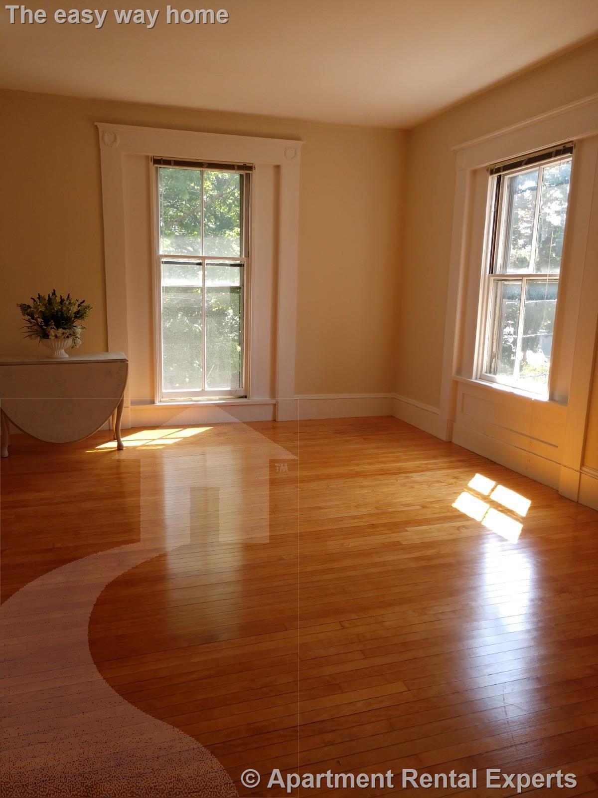 8 Farrington St, Arlington