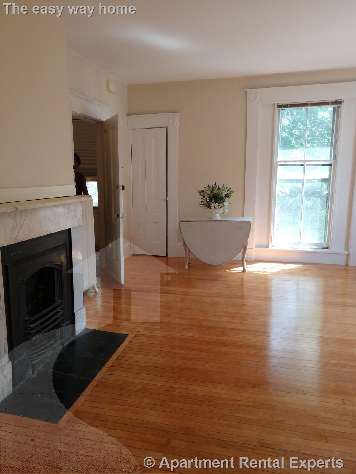 8 Farrington St, Arlington